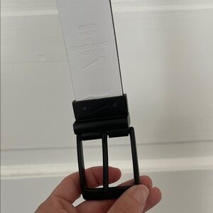 Nike Men's Black and White Buckle Belt